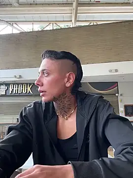 Snapshot of _PhillipBrown chatting on 01/28/25, 12:54 PhillipBrown online show from 01/28/25, 12:54