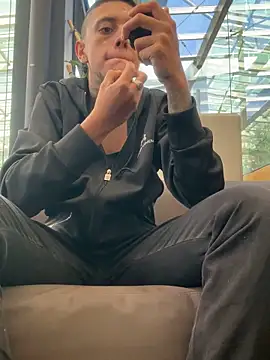 Snapshot of _PhillipBrown chatting on 02/15/25, 01:16 PhillipBrown online show from 02/15/25, 01:16