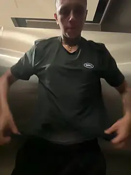 Snapshot of _PhillipBrown chatting on 03/17/25, 01:08 PhillipBrown online show from 03/17/25, 01:08