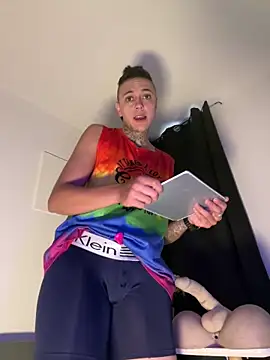 Snapshot of _PhillipBrown chatting on 02/10/26, 12:09 PhillipBrown online show from 02/10/26, 12:09