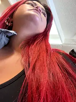 lia moon77 online show from 10/27/25, 08:02