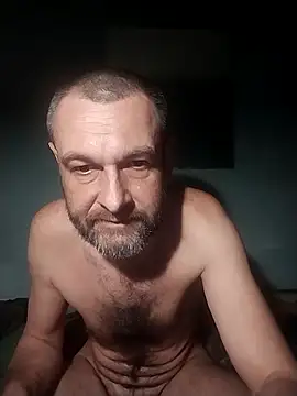 Andrzej-M online show from 04/10/26, 08:24