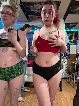 NovaLove2002 online show from 03/04/25, 04:49