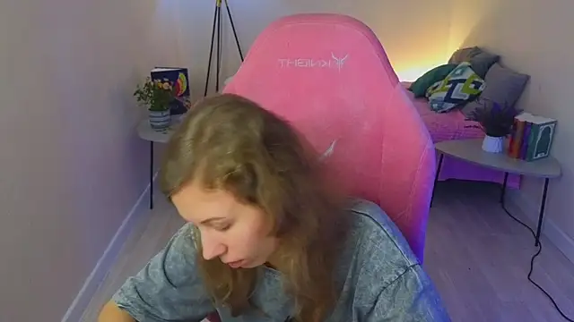 Lill Mary online show from 01/16/25, 03:56