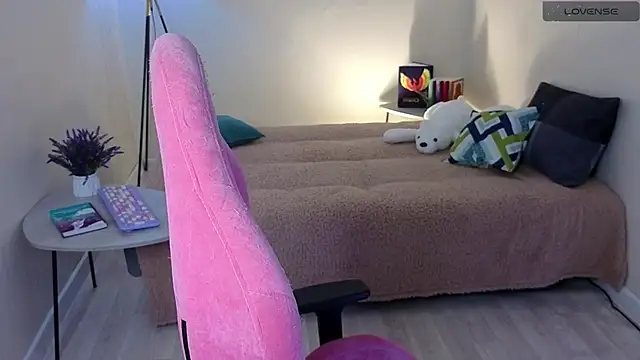 Lill Mary online show from 02/22/25, 02:17