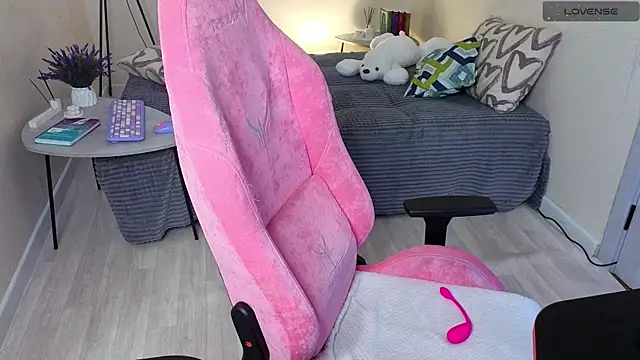 Lill Mary online show from 03/11/25, 06:10