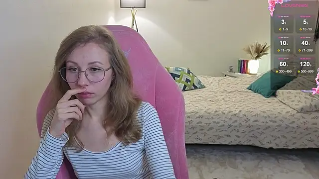 Lill Mary online show from 10/27/25, 02:26