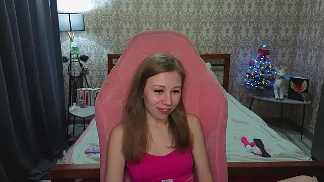 Lill Mary online show from 12/19/25, 02:07