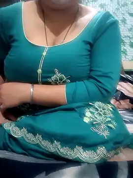 Snapshot of Bbw_Juice_Wife chatting on 02/10/25, 11:04 Bbw Juice Wife online show from 02/10/25, 11:04