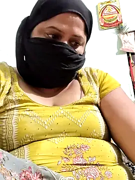 Snapshot of Bbw_Juice_Wife chatting on 09/13/25, 01:00 Bbw Juice Wife online show from 09/13/25, 01:00