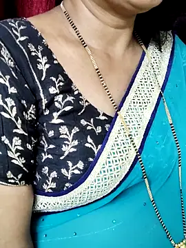 anuradha1432 online show from 10/29/25, 04:53