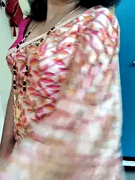 anuradha1432 online show from 11/15/25, 07:05