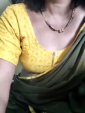 anuradha1432 online show from 11/26/25, 08:04