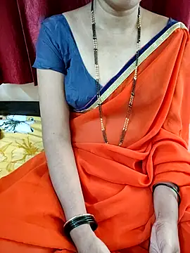 Snapshot of anuradha1432 chatting on 06/06/26, 09:03 anuradha1432 online show from 06/06/26, 09:03