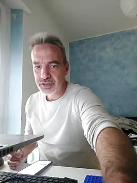 Marcolino183 online show from 10/22/25, 08:25