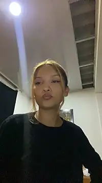 baby lizy online show from 01/04/25, 12:27