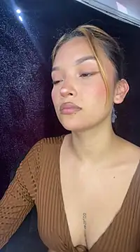 baby lizy online show from 02/06/25, 07:51