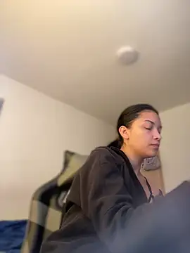 baby lizy online show from 02/18/26, 05:53