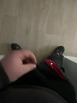 Snapshot of lescoquin2215 chatting on 01/23/25, 09:39 lescoquin2215 online show from 01/23/25, 09:39