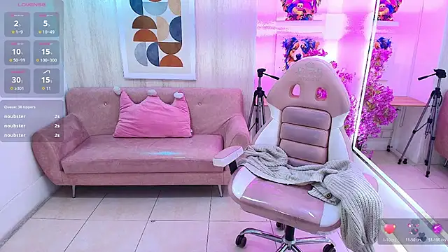 Gabby evanns online show from 06/03/26, 02:33