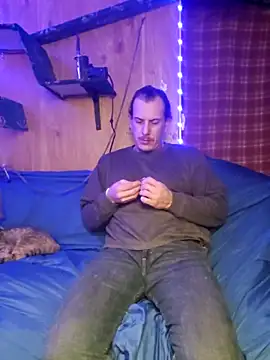 froggymclovin222 online show from 11/28/25, 08:17