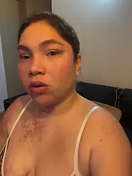 WhiteWomen online show from 11/06/25, 11:15