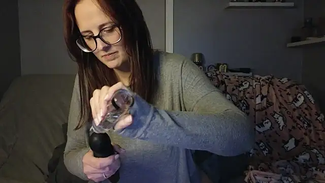 TheBustyHouseWife online show from 03/17/25, 03:36