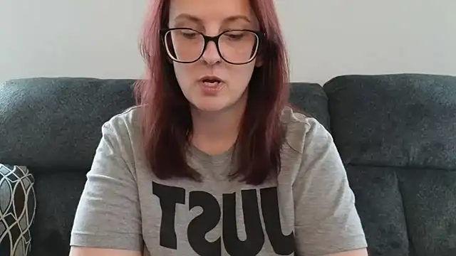 TheBustyHouseWife online show from 12/05/25, 05:31