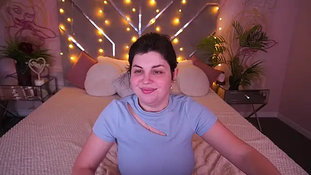 Snapshot of MirandaWong chatting on 03/01/26, 06:59 MirandaWong online show from 03/01/26, 06:59