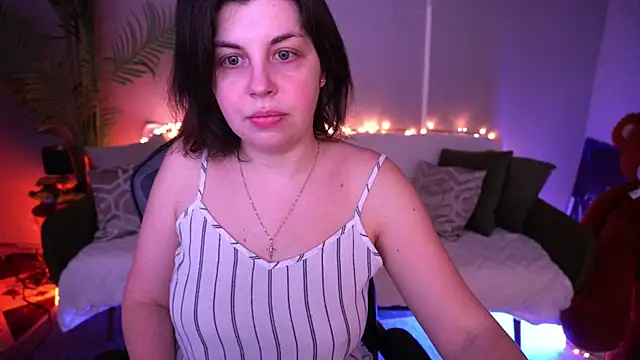 MirandaWong online show from 04/12/26, 04:39