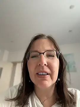 Snapshot of B_Bonya_m chatting on 07/17/26, 04:19 B Bonya m online show from 07/17/26, 04:19