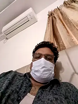 Snapshot of ridetoheaven chatting on 09/25/25, 04:05 ridetoheaven online show from 09/25/25, 04:05