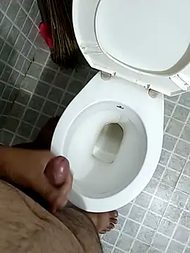 Snapshot of ridetoheaven chatting on 11/03/25, 04:03 ridetoheaven online show from 11/03/25, 04:03