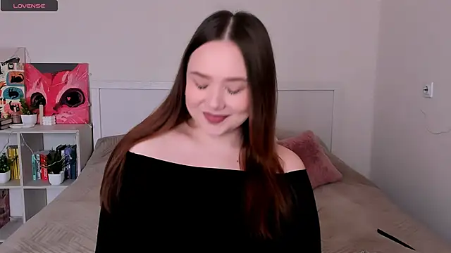 LittleKiitten online show from 03/08/26, 01:37