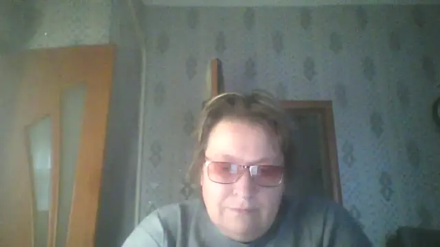 Snapshot of MelanieCold467 chatting on 10/28/25, 06:06 MelanieCold467 online show from 10/28/25, 06:06
