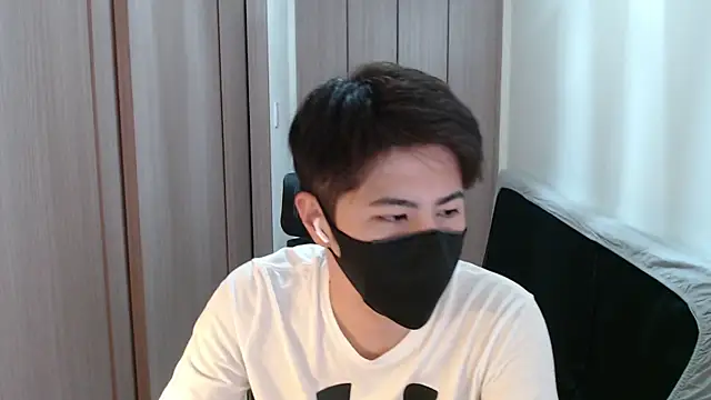 Snapshot of ryota_kkk chatting on 01/09/25, 11:14 ryota kkk online show from 01/09/25, 11:14