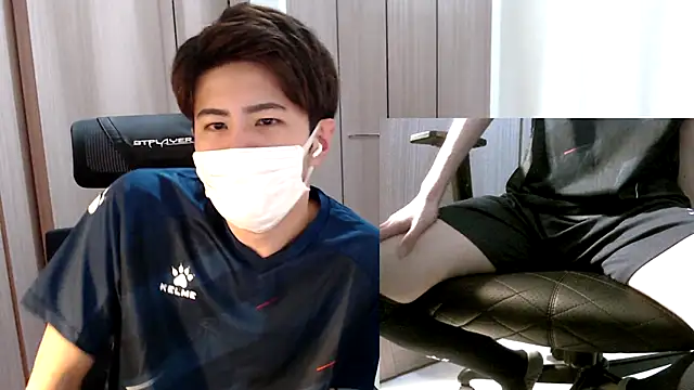 Snapshot of ryota_kkk chatting on 10/24/25, 02:24 ryota kkk online show from 10/24/25, 02:24