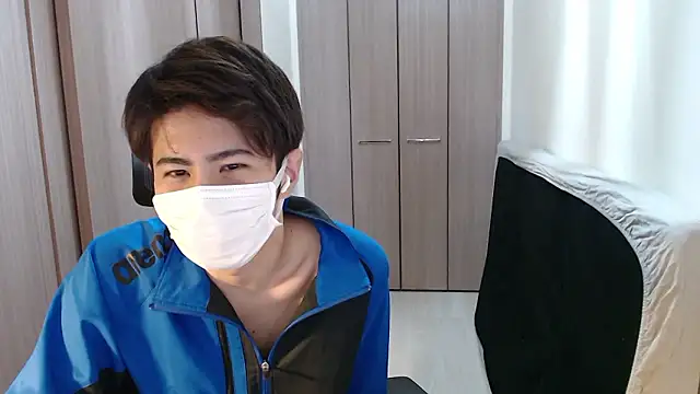 Snapshot of ryota_kkk chatting on 11/26/25, 11:44 ryota kkk online show from 11/26/25, 11:44