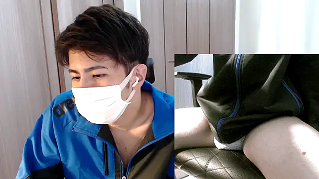 Snapshot of ryota_kkk chatting on 12/01/25, 02:22 ryota kkk online show from 12/01/25, 02:22