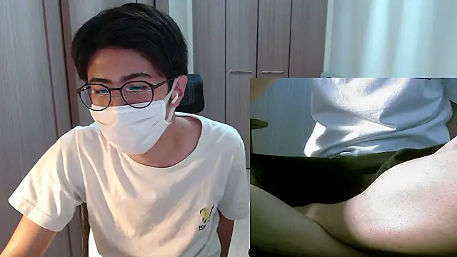 Snapshot of ryota_kkk chatting on 05/13/26, 03:20 ryota kkk online show from 05/13/26, 03:20