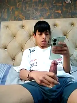 Snapshot of danuel23 chatting on 06/09/26, 03:34 danuel23 online show from 06/09/26, 03:34