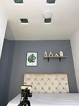 Soe Lara online show from 11/26/25, 11:22