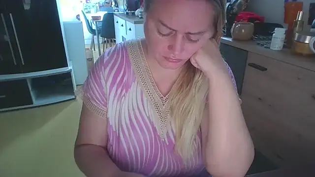 Meliss Official9 online show from 09/17/25, 05:42