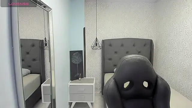 MAGNOLEROY online show from 11/27/25, 12:29