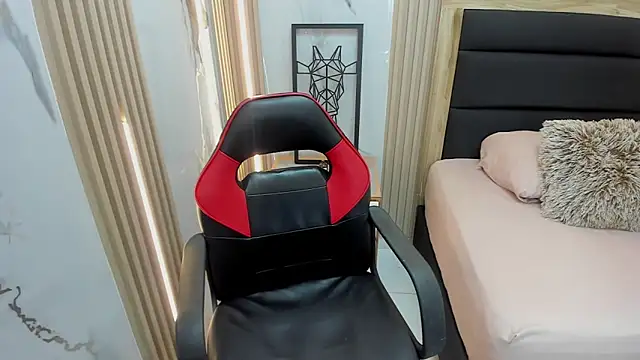 MAGNOLEROY online show from 04/08/26, 12:49