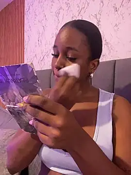 AkiraHomers online show from 01/11/25, 11:02