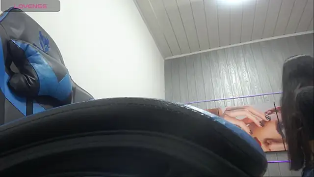 Snapshot of Catalehia_Milk chatting on 03/08/25, 04:12 Catalehia Milk online show from 03/08/25, 04:12