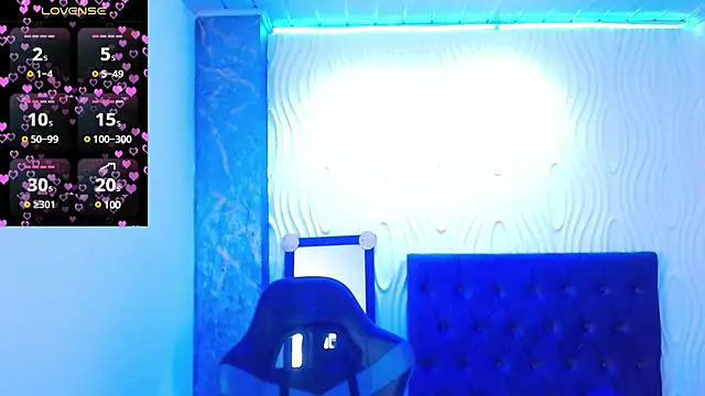 Snapshot of Catalehia_Milk chatting on 03/20/25, 02:29 Catalehia Milk online show from 03/20/25, 02:29