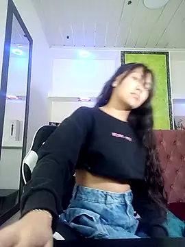 Snapshot of Catalehia_Milk chatting on 09/22/25, 09:06 Catalehia Milk online show from 09/22/25, 09:06