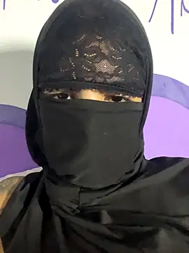 Snapshot of MARYADSUARD chatting on 12/20/25, 04:08 MARYADSUARD online show from 12/20/25, 04:08